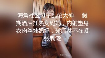 推荐 蓝衣少妇缺男人干，用黄瓜自慰到潮吹，大叫老公干死我