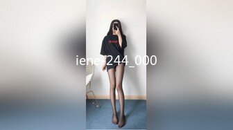 ✿人间小仙女✿10个眼镜9个骚 还要一个你猜在干嘛？露脸小可爱穿上小情趣服务哥哥 小闷骚的反差婊喜欢吗哥哥