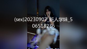 大白天卧室中后入操白衬衣白嫩老婆拉住头发无套打桩