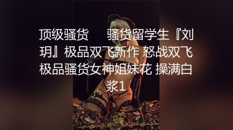 《居家摄像头破解》短发少妇洗完澡光溜溜的到处跑