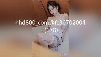 萝莉美眉 趴下 屁股翘起来 身材娇小 小娇乳 无毛粉穴 被大鸡吧无套输出