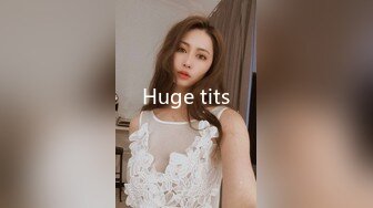 《男子赌博欠债女友肉体偿还，女友欲罢不能露出无奈的表情》