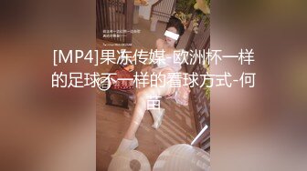 高颜值极品良家少妇露脸，展示生过孩子的逼逼洞好大，骚奶子还能挤出奶水给狼友喝，给床上的大哥深喉口交